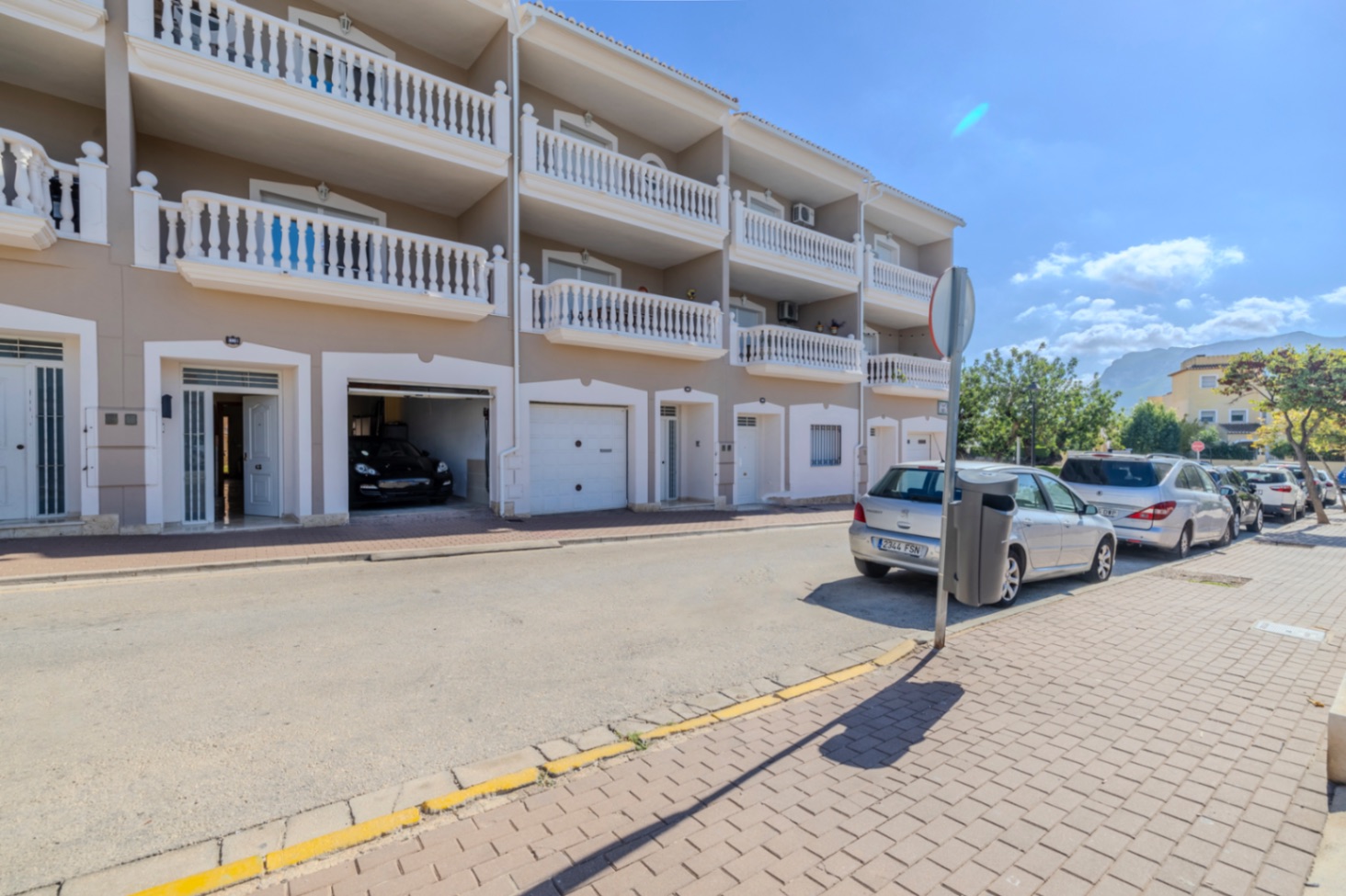Gezellig halfvrijstaand huis te koop in La Xara