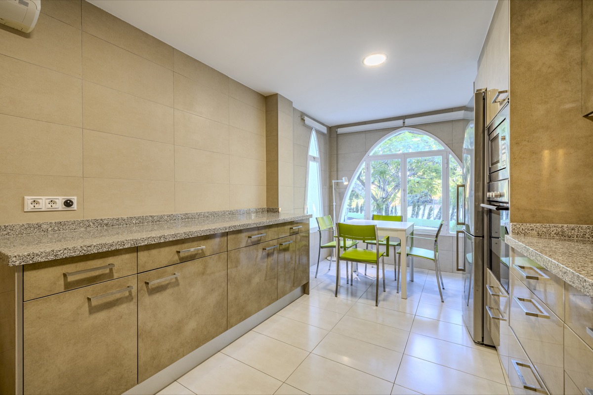 Bonito apartamento en venta en Denia con preciosas vistas al mar de las Rotas