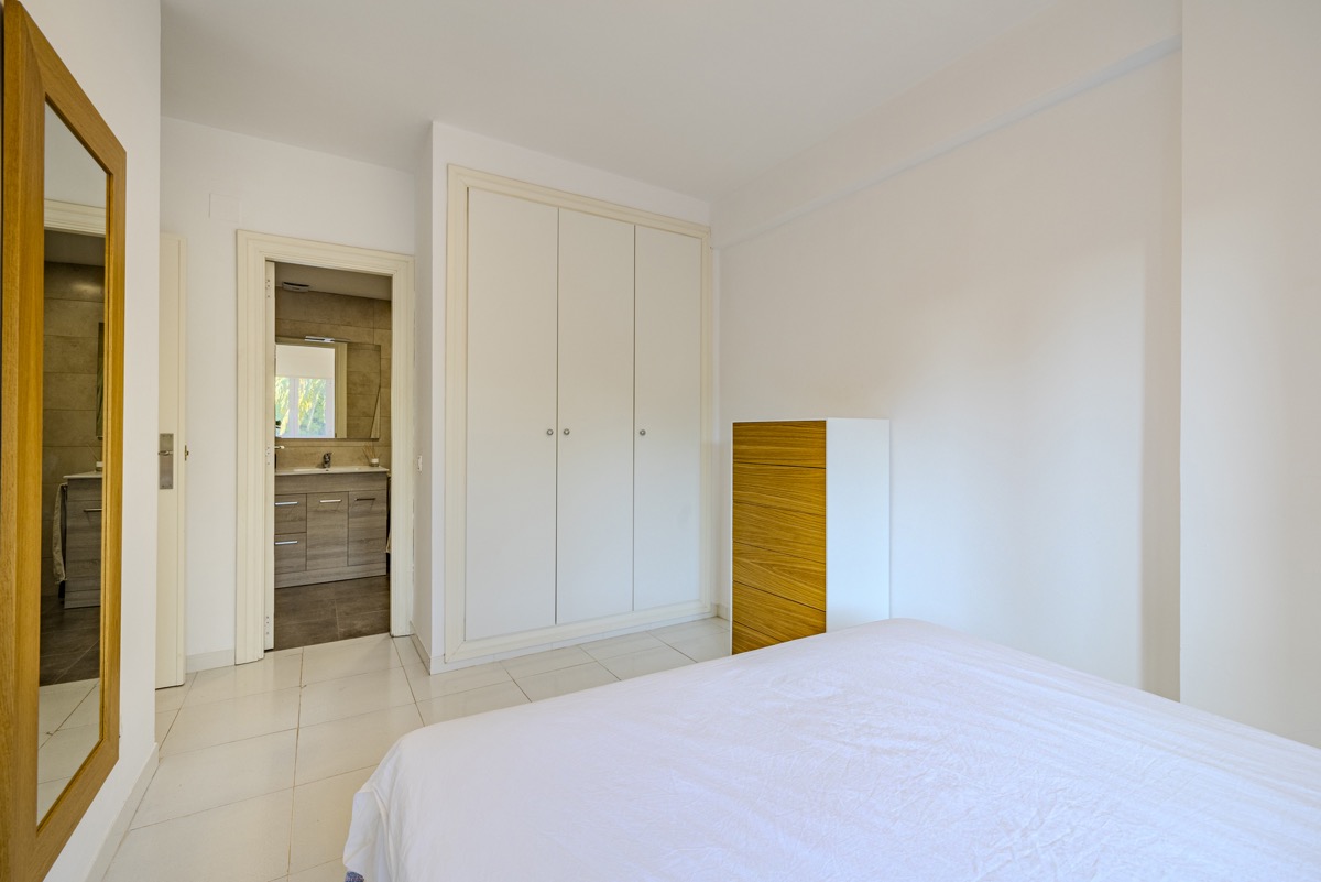 Bonito apartamento en venta en Denia con preciosas vistas al mar de las Rotas
