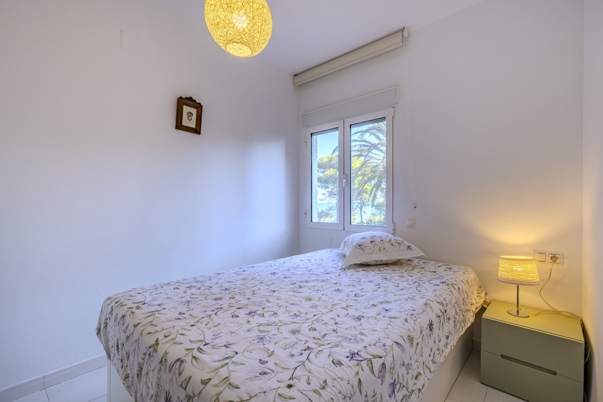 Bonito apartamento en venta en Denia con preciosas vistas al mar de las Rotas