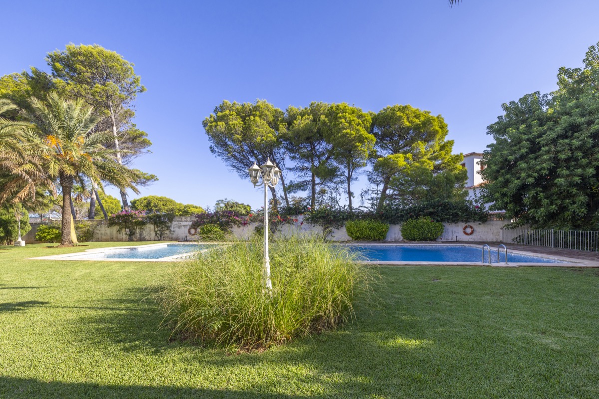 Bonito apartamento en venta en Denia con preciosas vistas al mar de las Rotas