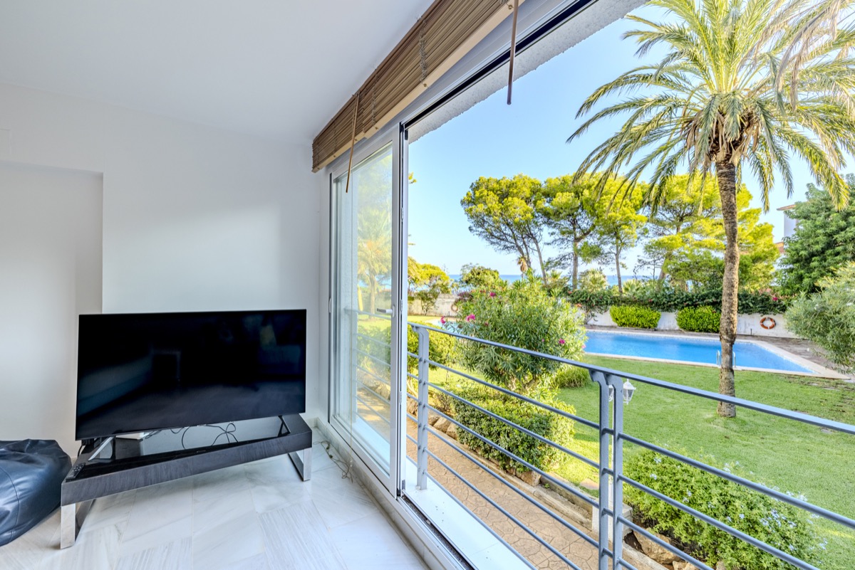 Bonito apartamento en venta en Denia con preciosas vistas al mar de las Rotas