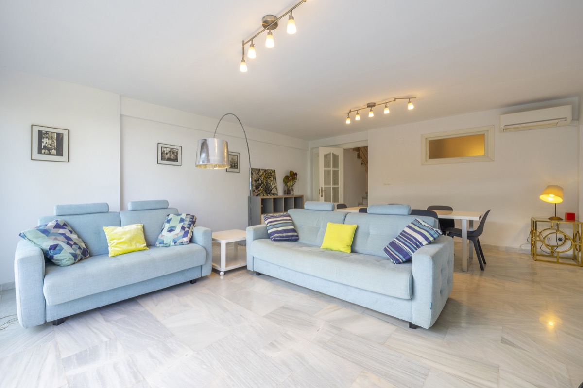 Bonito apartamento en venta en Denia con preciosas vistas al mar de las Rotas