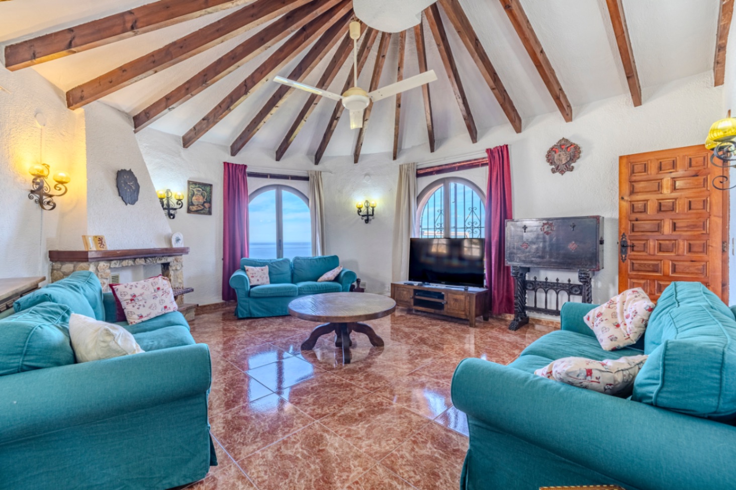 Villa en venta en Jávea con impresionantes vistas al mar.