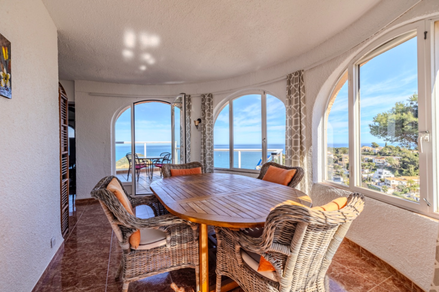 Villa en venta en Jávea con impresionantes vistas al mar.