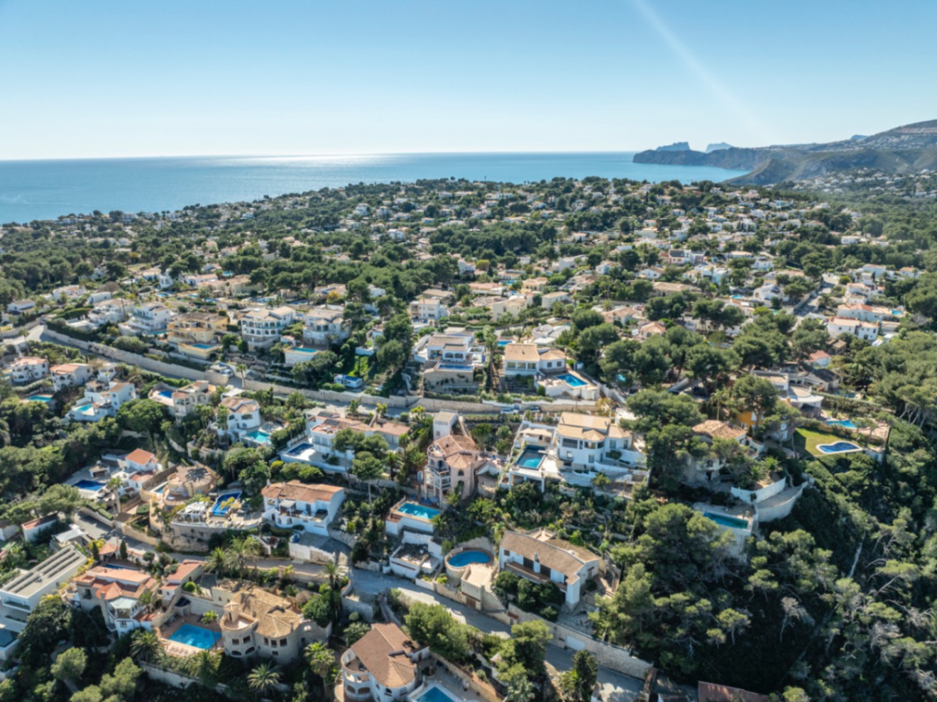 Villa en venta en Jávea con impresionantes vistas al mar.