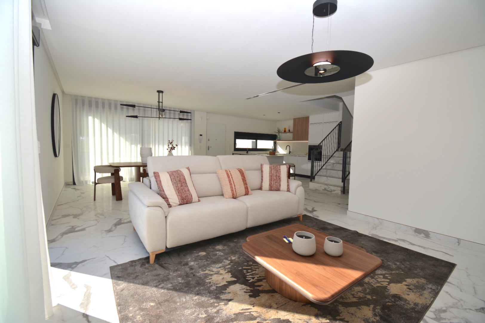 Preciosa villa moderna en venta en Denia