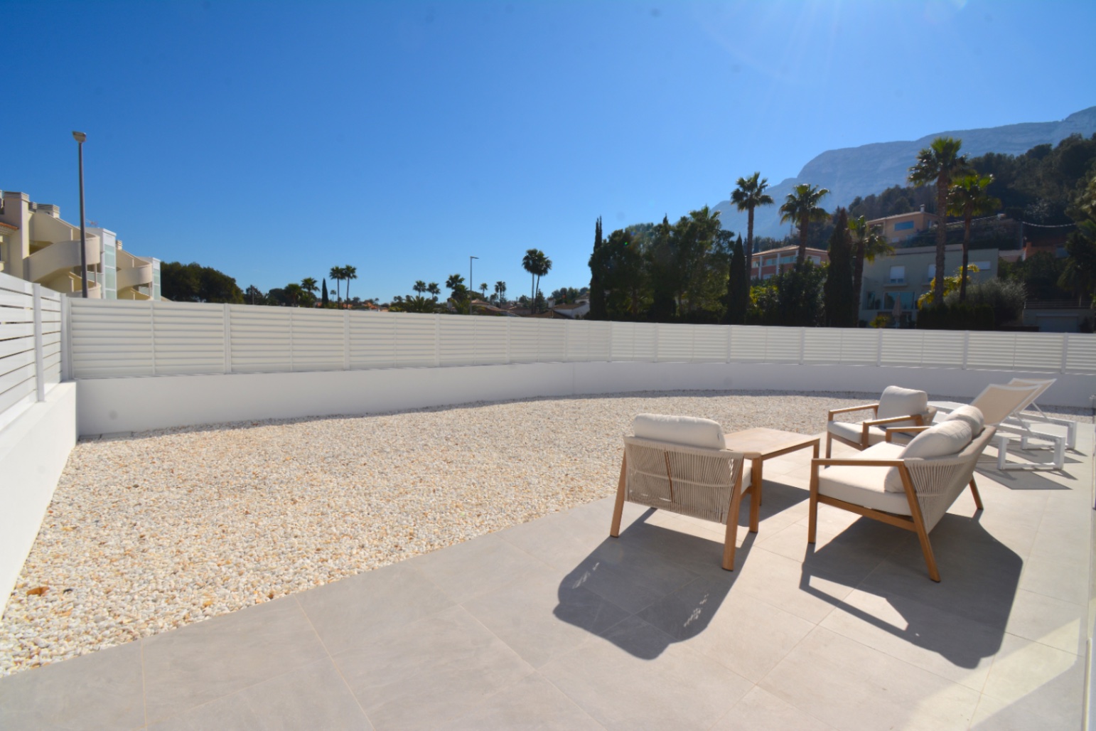 Preciosa villa moderna en venta en Denia