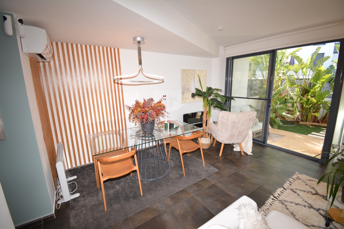 Bonito adosado en venta en Denia, zona La Pedrera.
