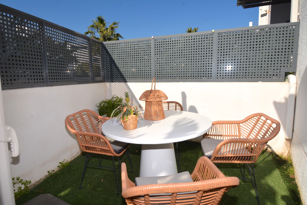 Bonito adosado en venta en Denia, zona La Pedrera.