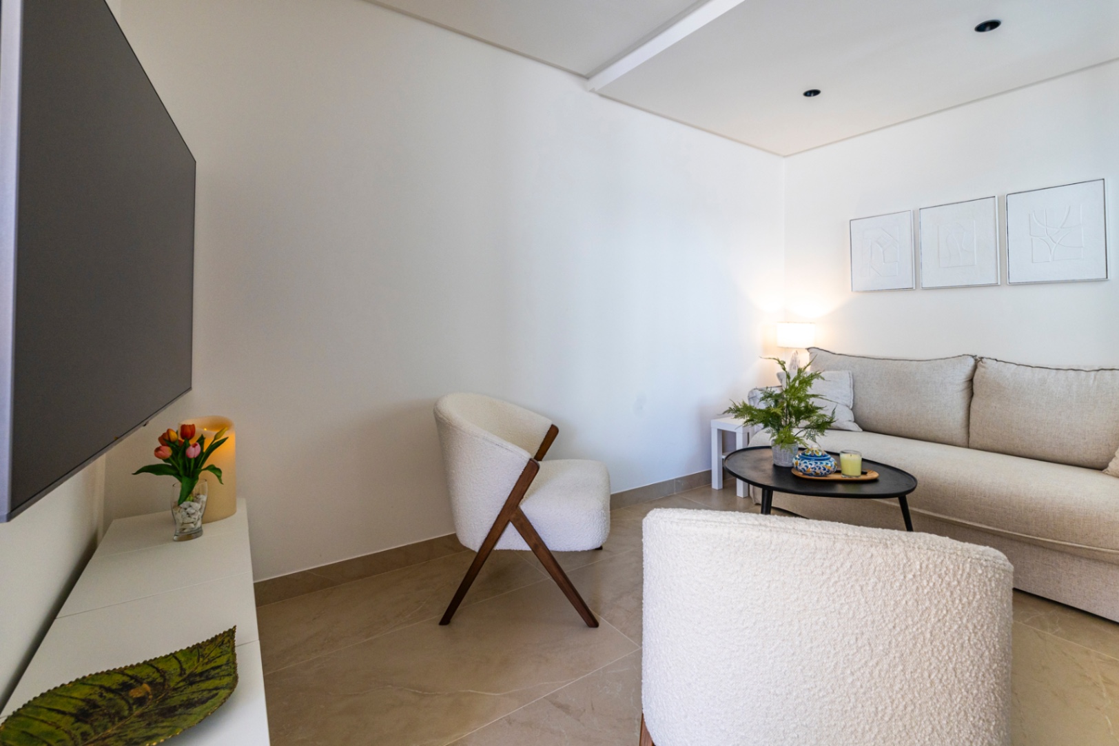 Vivienda contemporánea de lujo con una espectacular terraza en la azotea y a escasos pasos del centro de Dénia