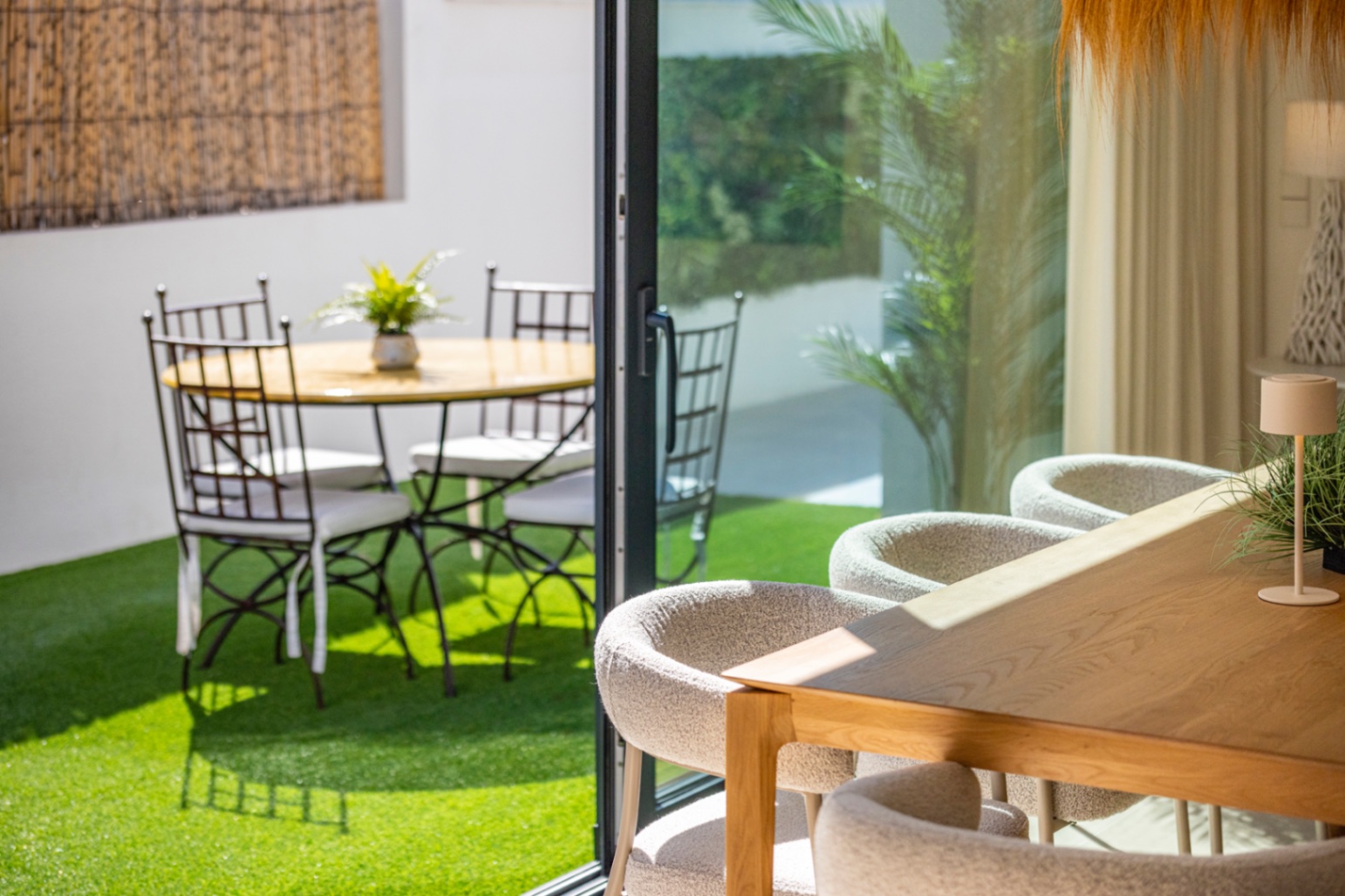 Vivienda contemporánea de lujo con una espectacular terraza en la azotea y a escasos pasos del centro de Dénia