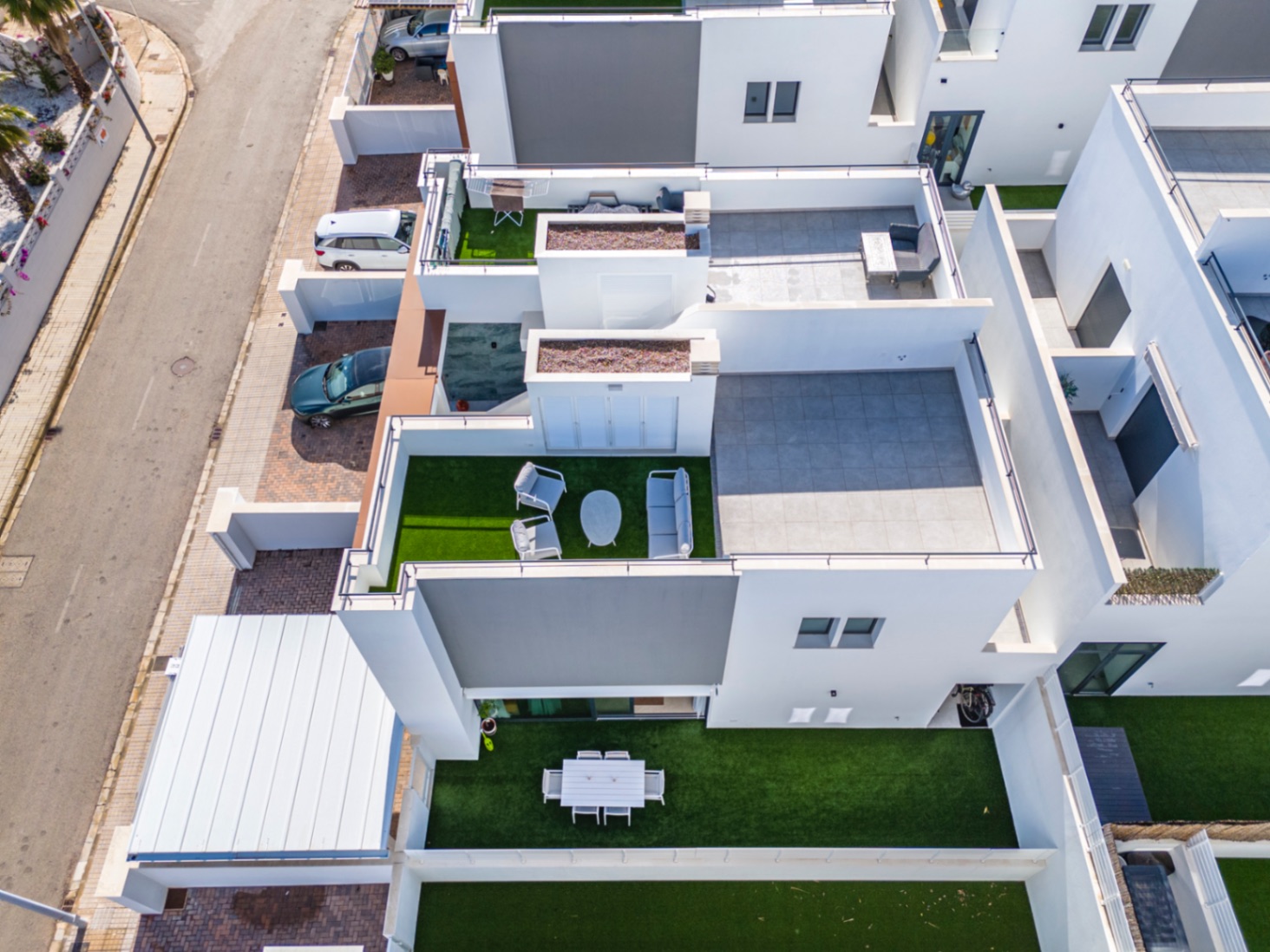 Espectacular chalet pareado en venta en Denia, a un paso del pueblo.
