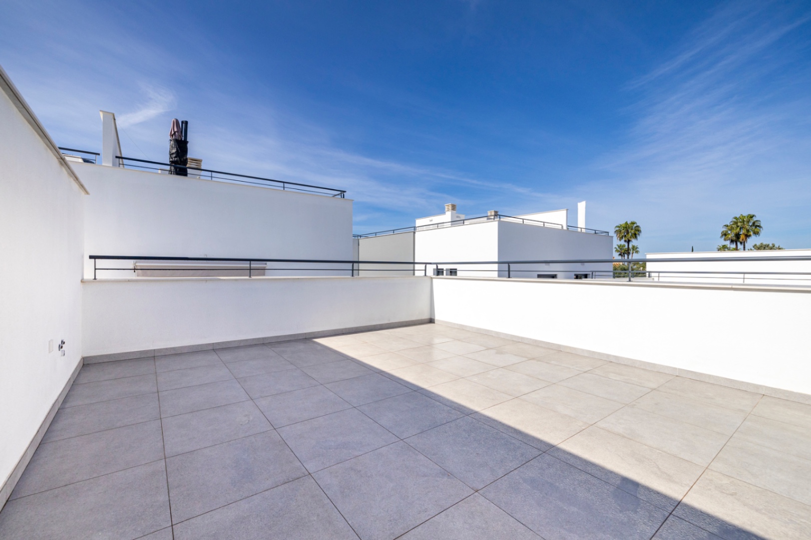 Espectacular chalet pareado en venta en Denia, a un paso del pueblo.