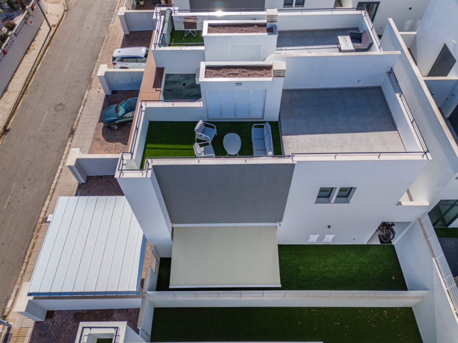 Espectacular chalet pareado en venta en Denia, a un paso del pueblo.