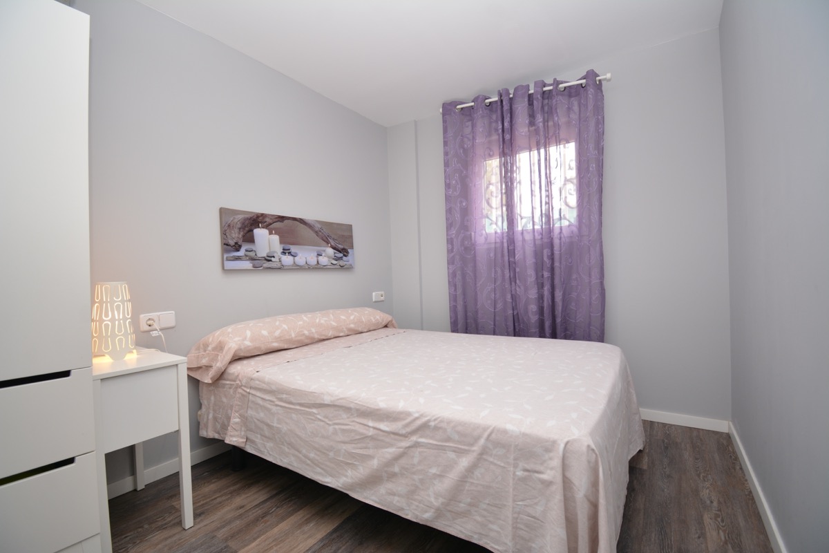 Bonito adosado dúplex  en venta, en zona La Pedrera.
