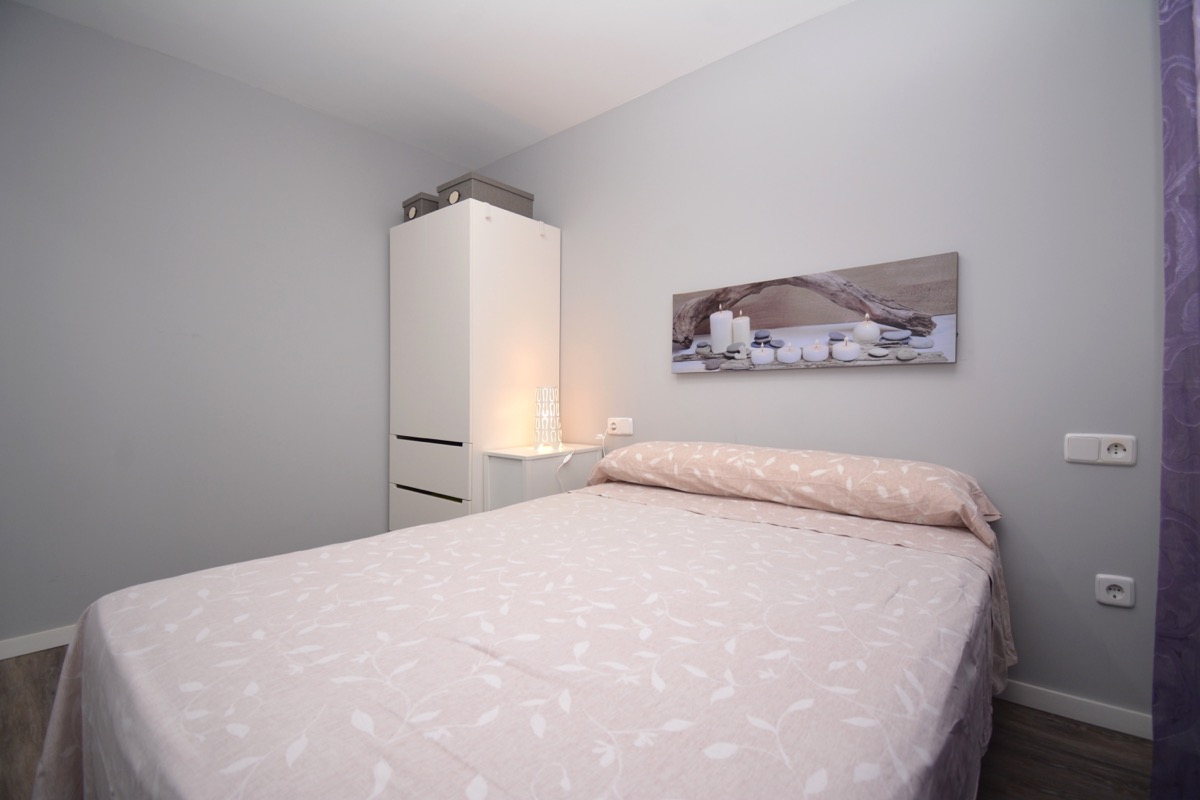 Bonito adosado dúplex  en venta, en zona La Pedrera.