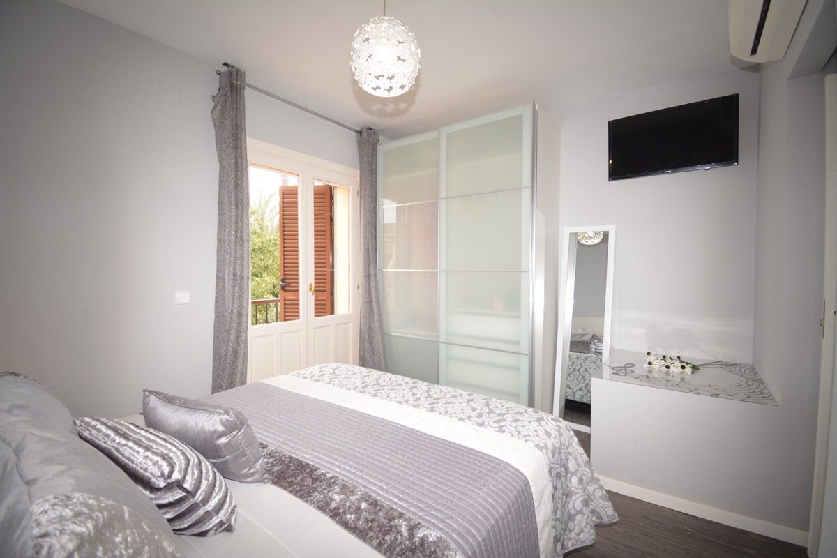Bonito adosado dúplex  en venta, en zona La Pedrera.