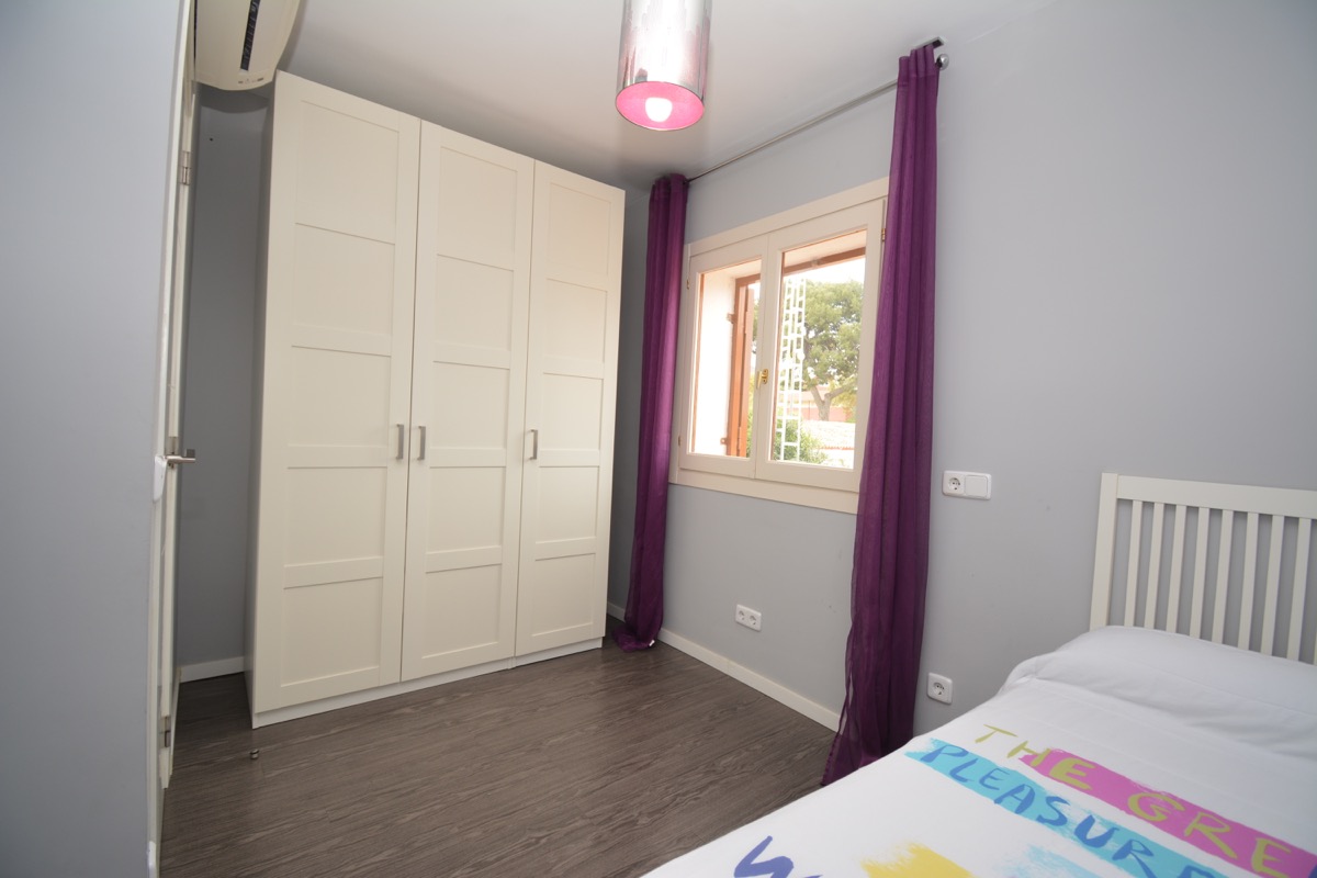Bonito adosado dúplex  en venta, en zona La Pedrera.