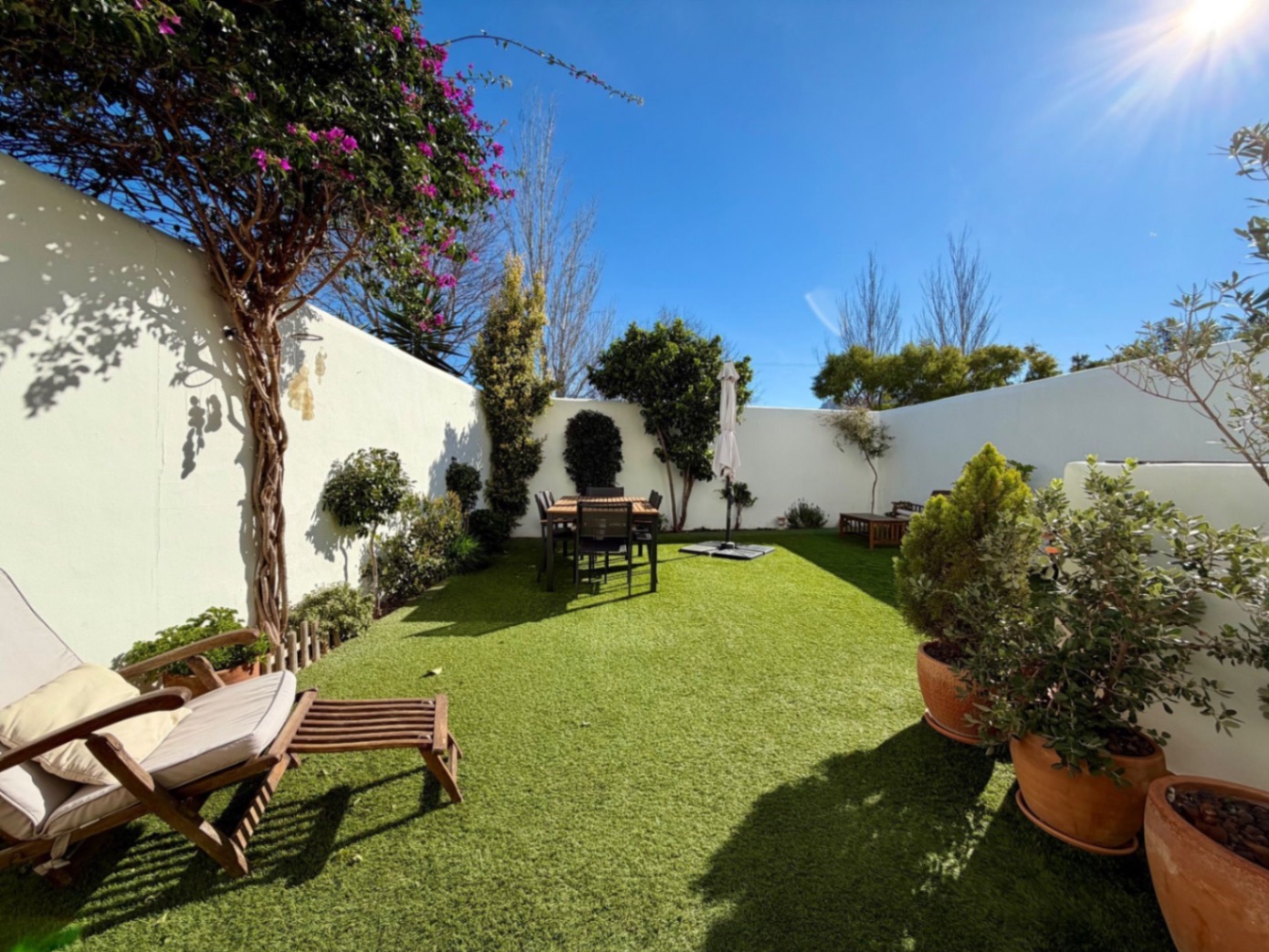 Bonita Casa Adosada en venta.