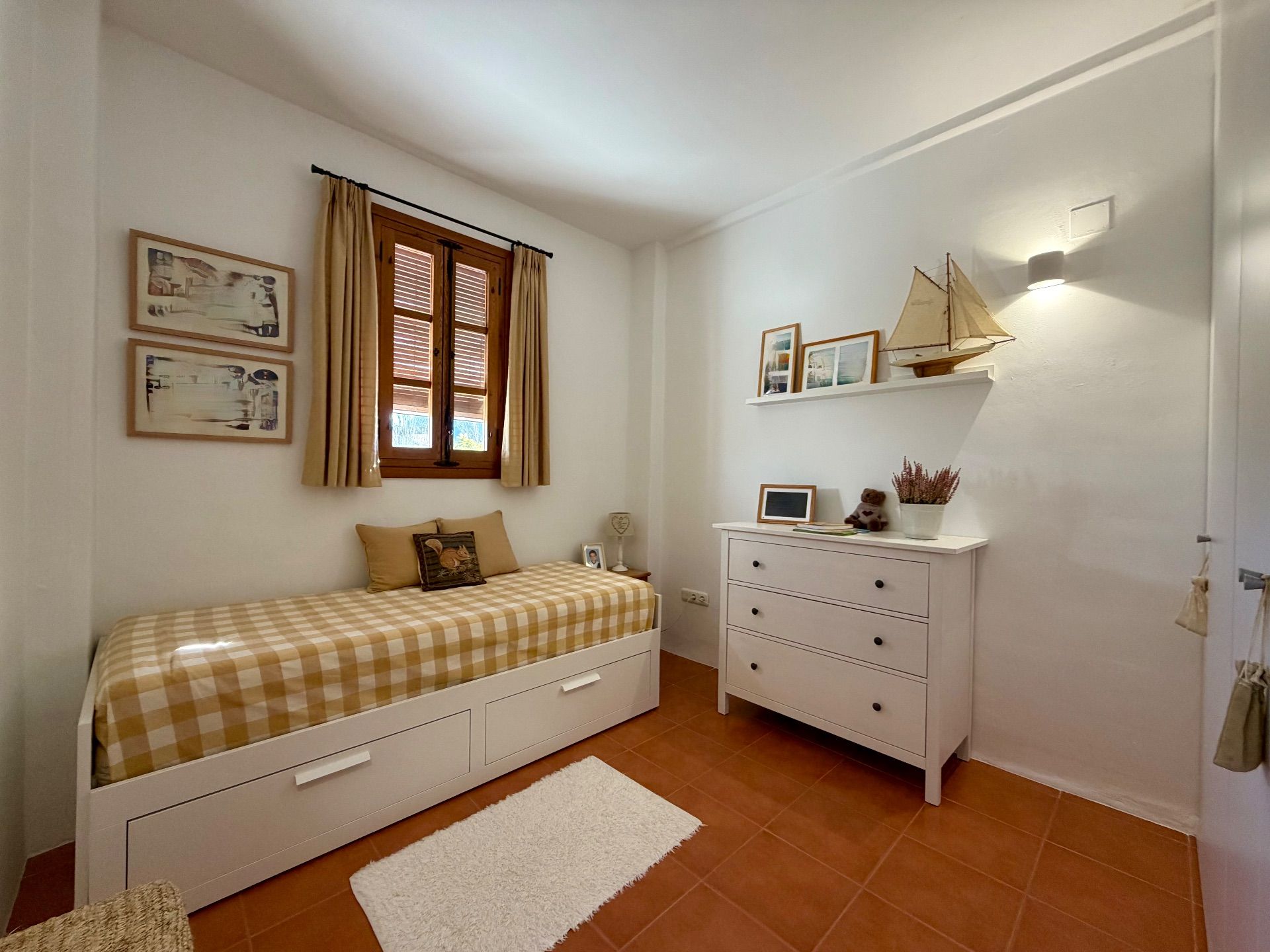 Bonita Casa Adosada en venta.