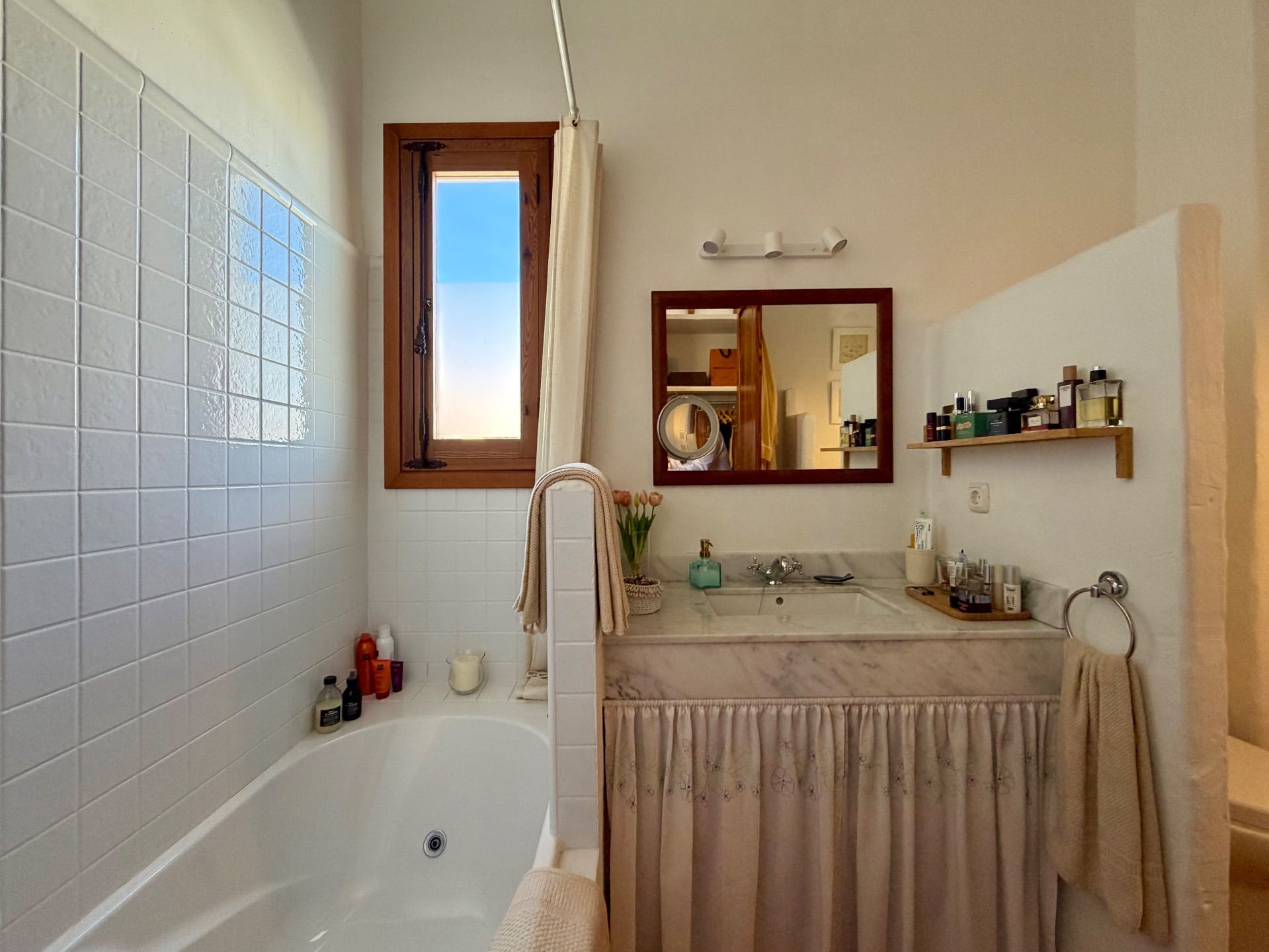 Bonita Casa Adosada en venta.
