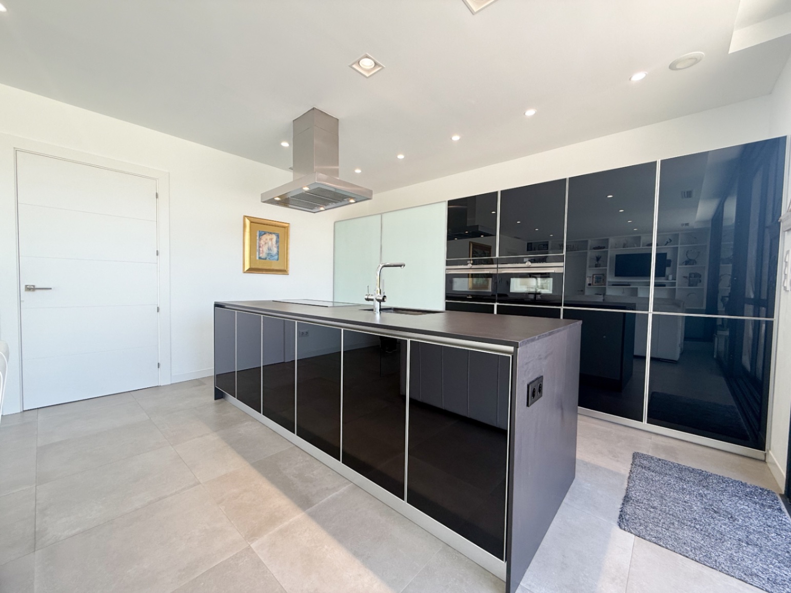 Villa moderna en venta  en Tormos
