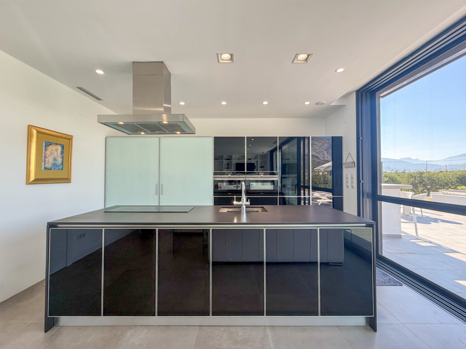 Villa moderna en venta  en Tormos