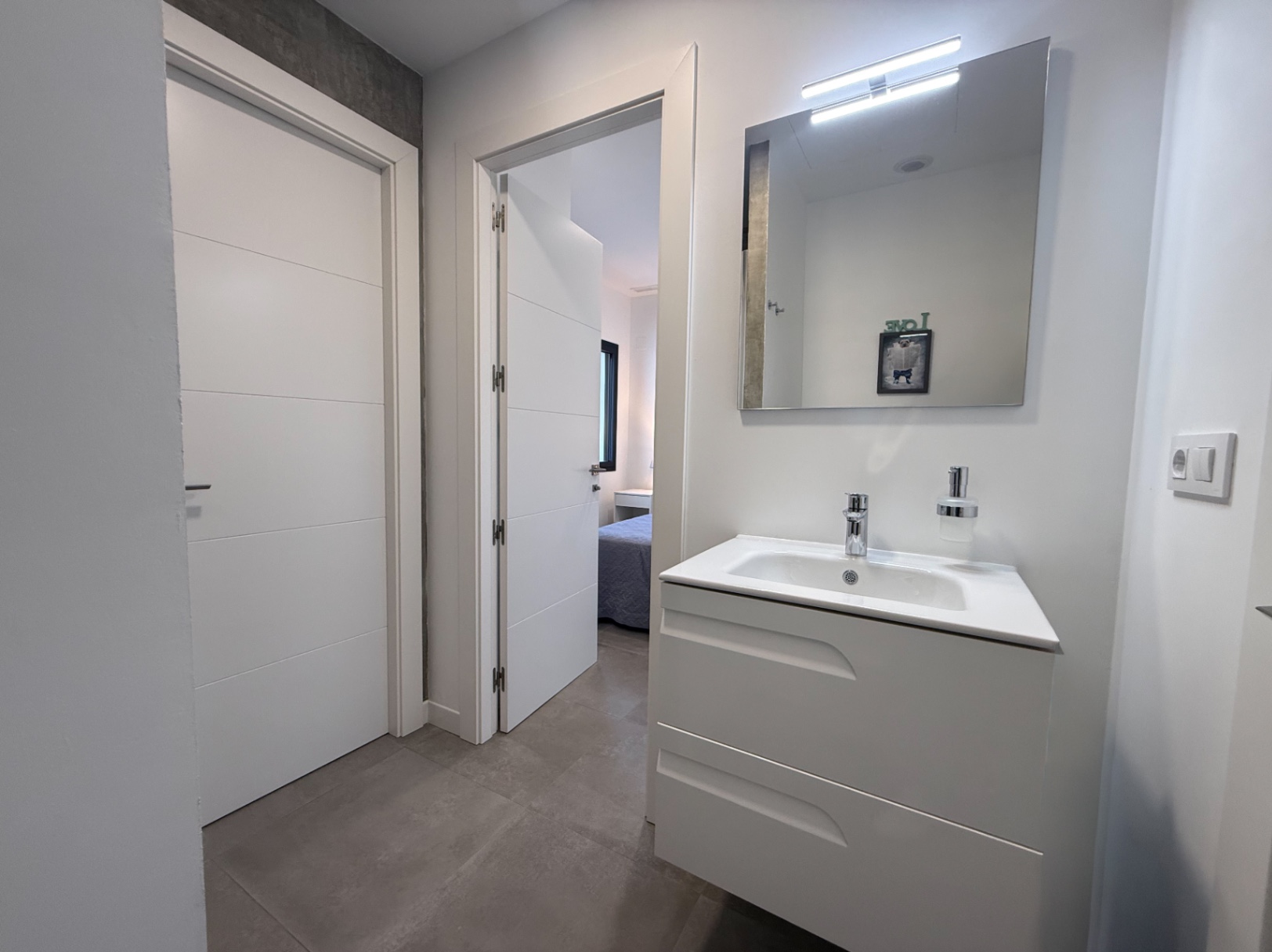 Villa moderna en venta  en Tormos