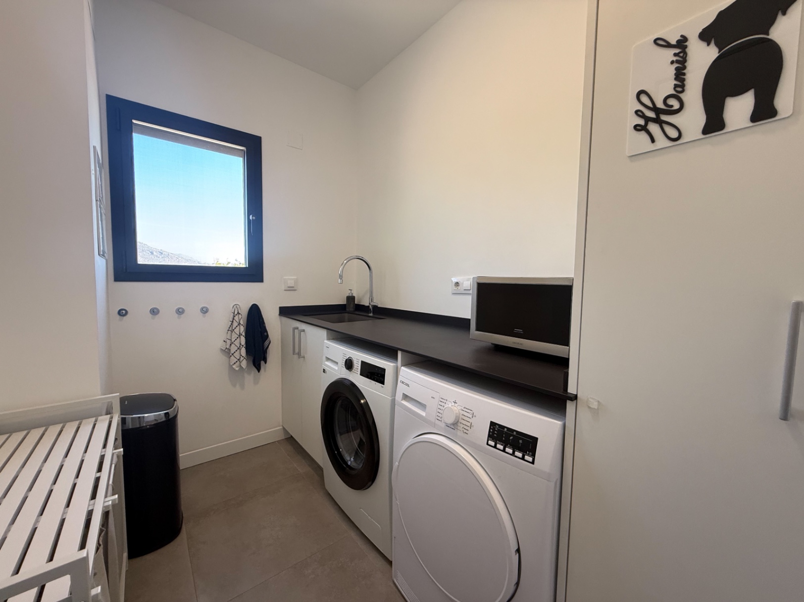 Villa moderna en venta  en Tormos