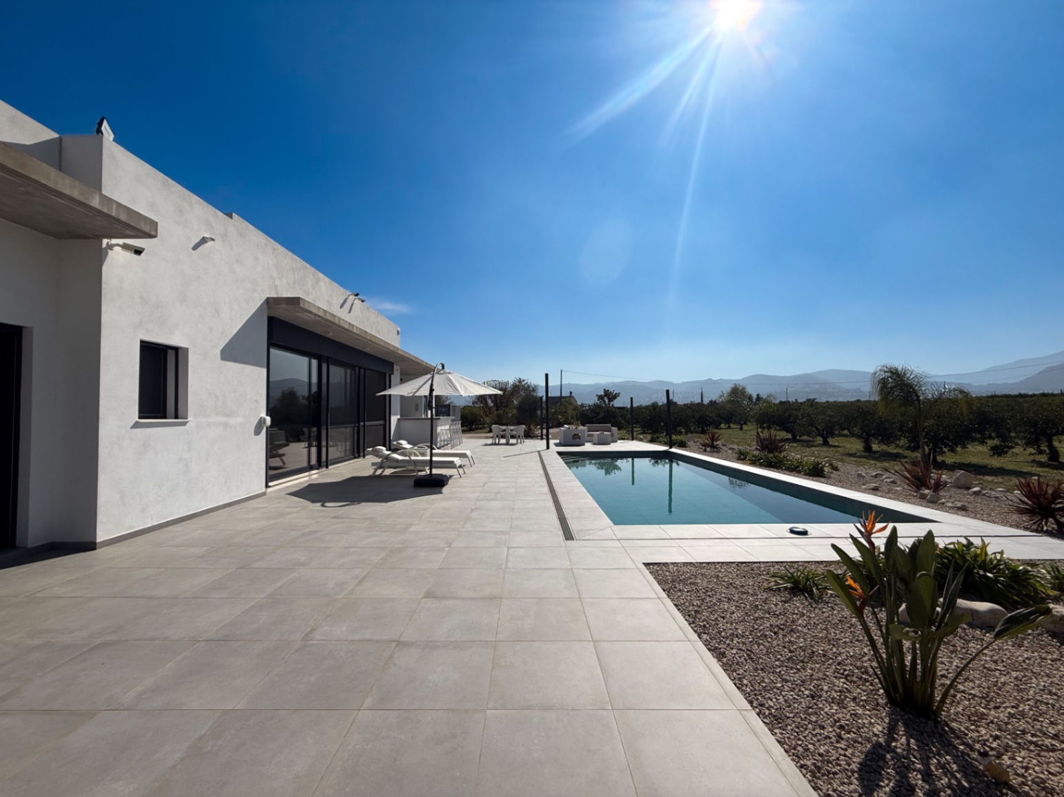 Villa moderna en venta  en Tormos