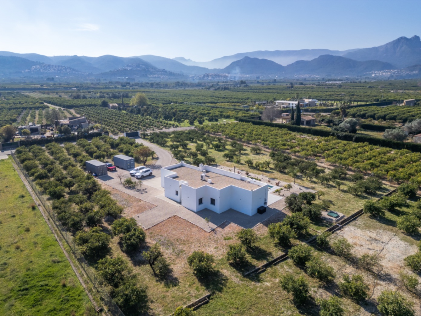 Villa moderna en venta  en Tormos