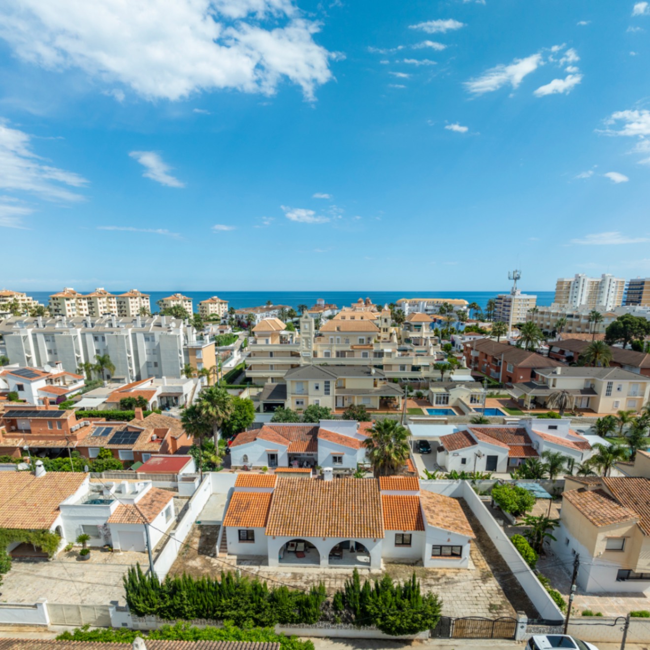 Bonito y recién reformado chalet en venta en Las Marinas de Denia.
