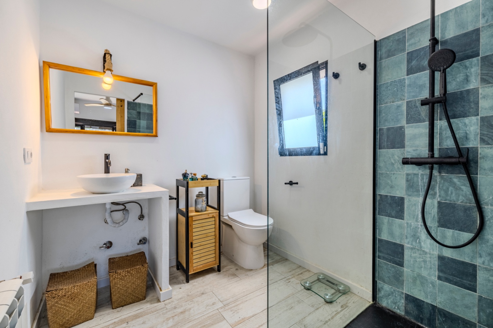 Bonito y recién reformado chalet en venta en Las Marinas de Denia.