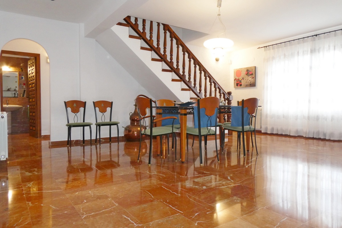 Bonito y amplio chalet en venta en Denia, en la zona del Montgó.