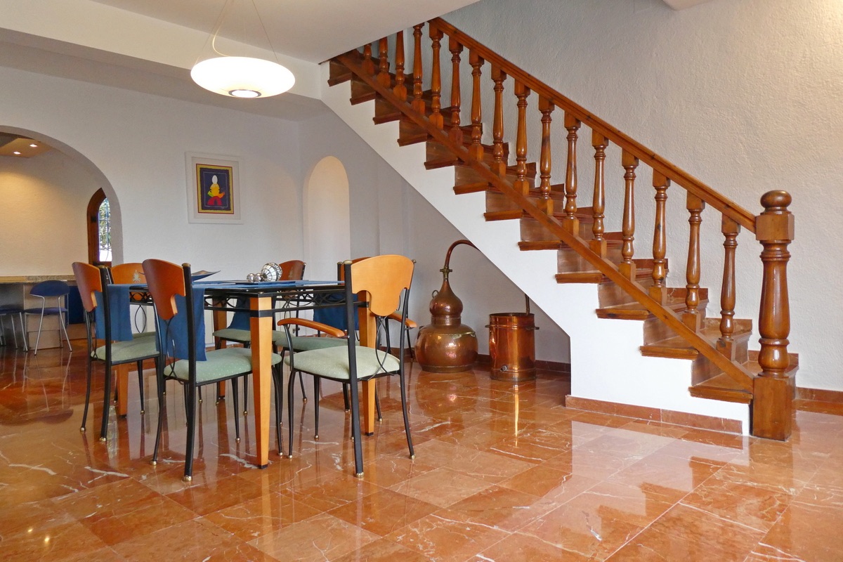 Bonito y amplio chalet en venta en Denia, en la zona del Montgó.