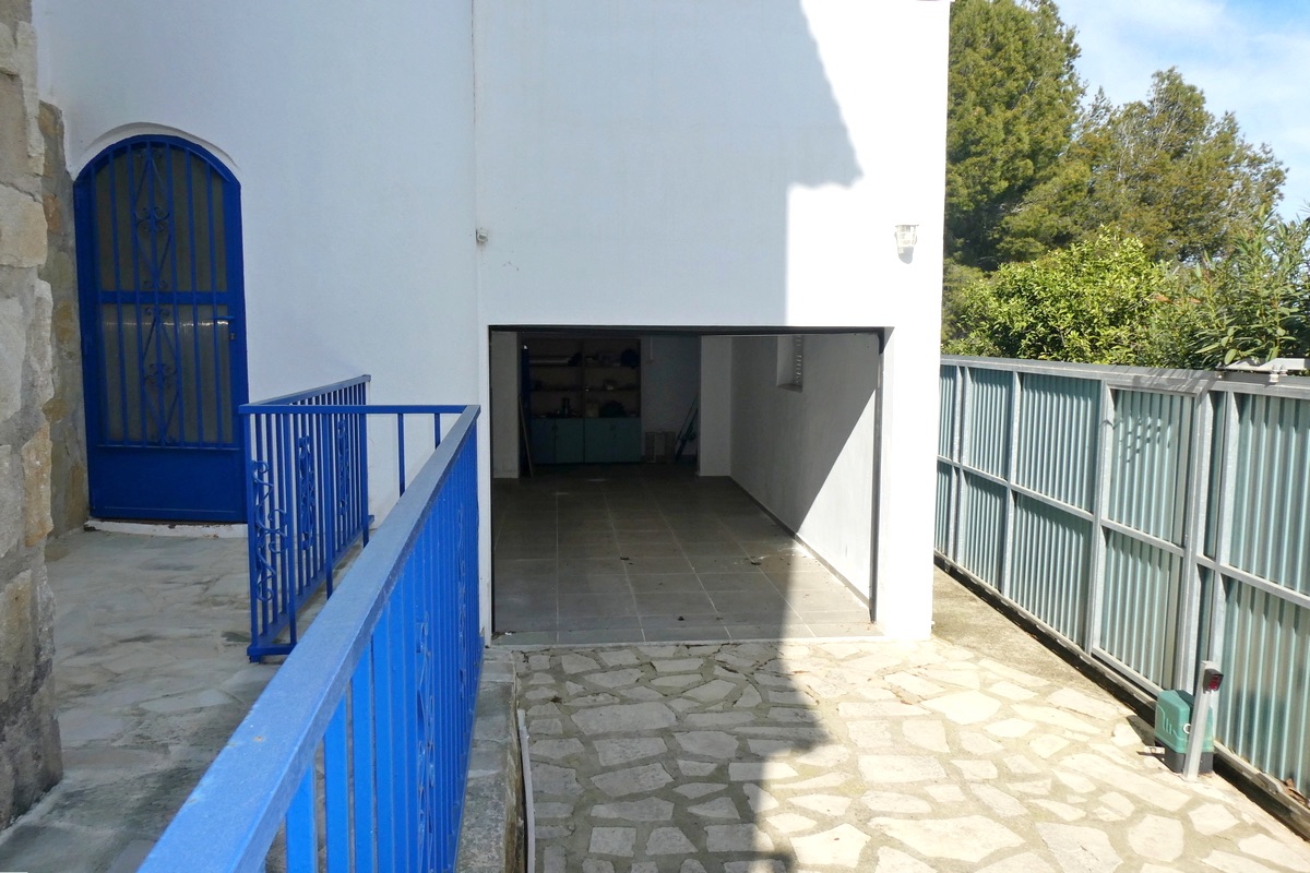 Bonito y amplio chalet en venta en Denia, en la zona del Montgó.