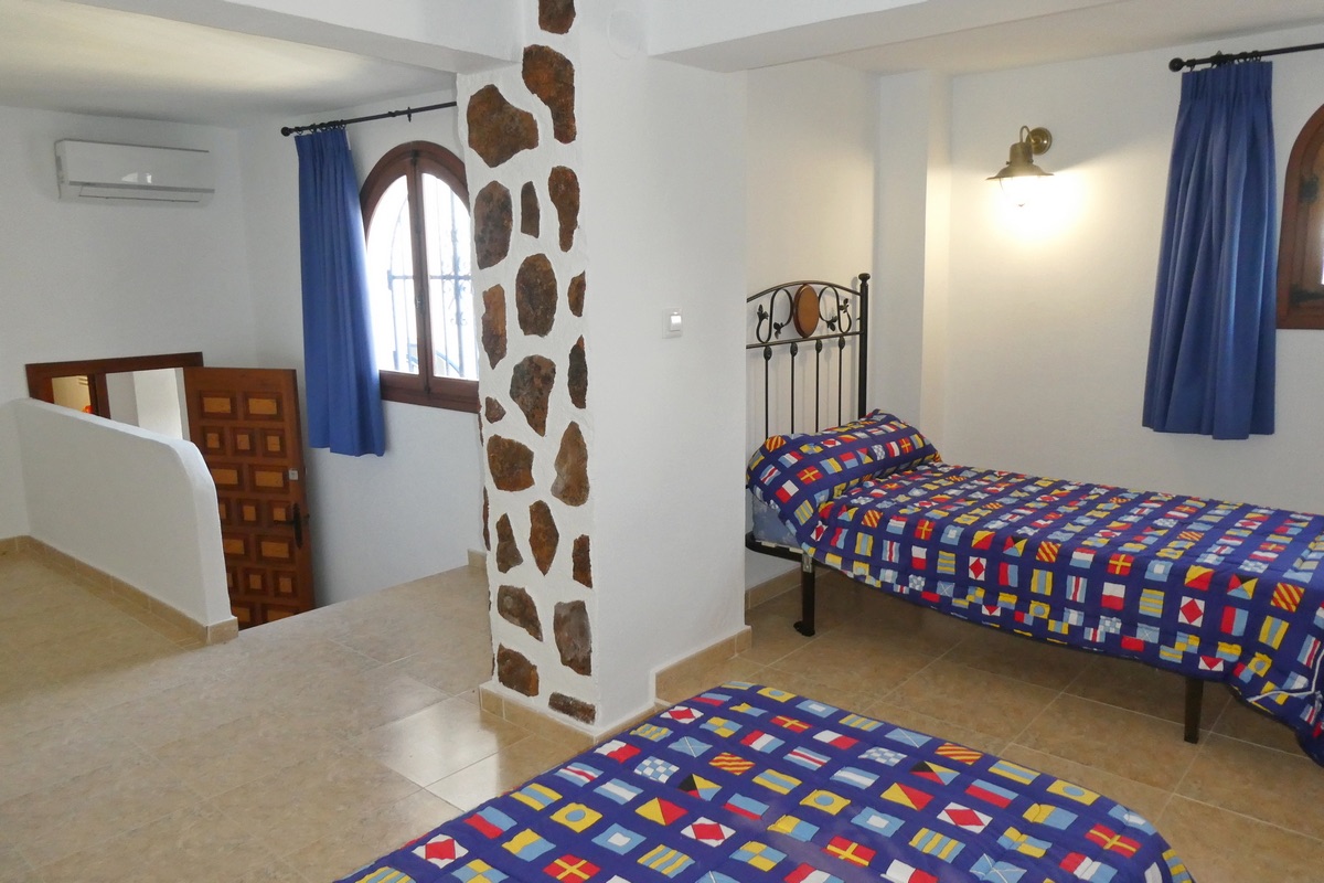 Bonito y amplio chalet en venta en Denia, en la zona del Montgó.