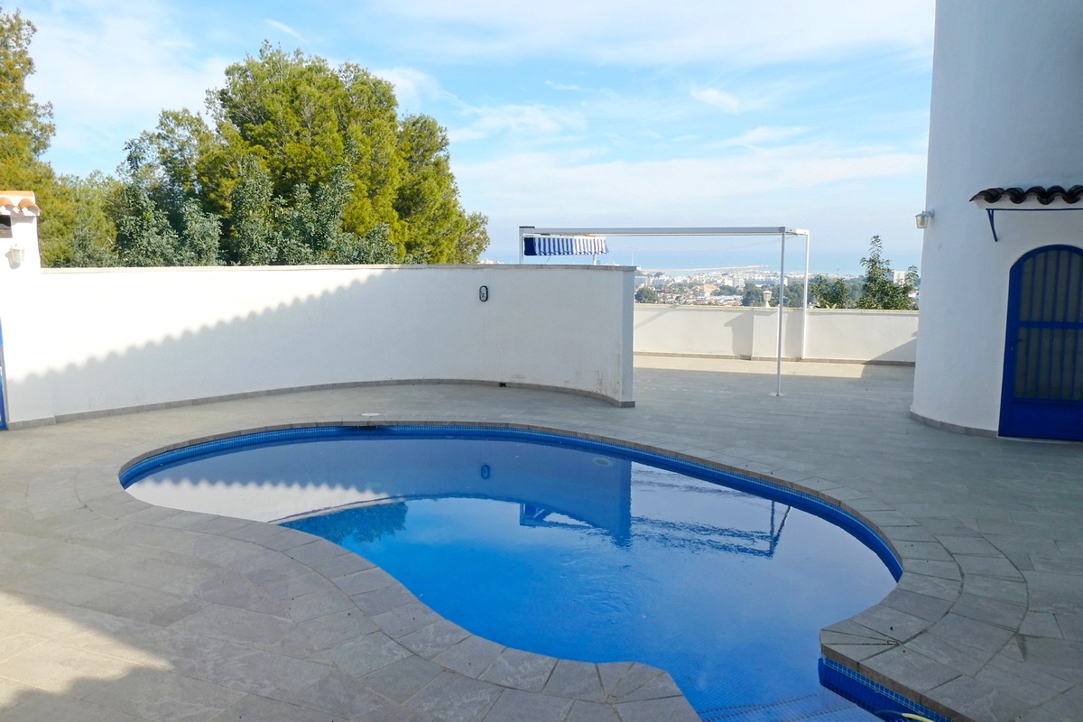 Bonito y amplio chalet en venta en Denia, en la zona del Montgó.