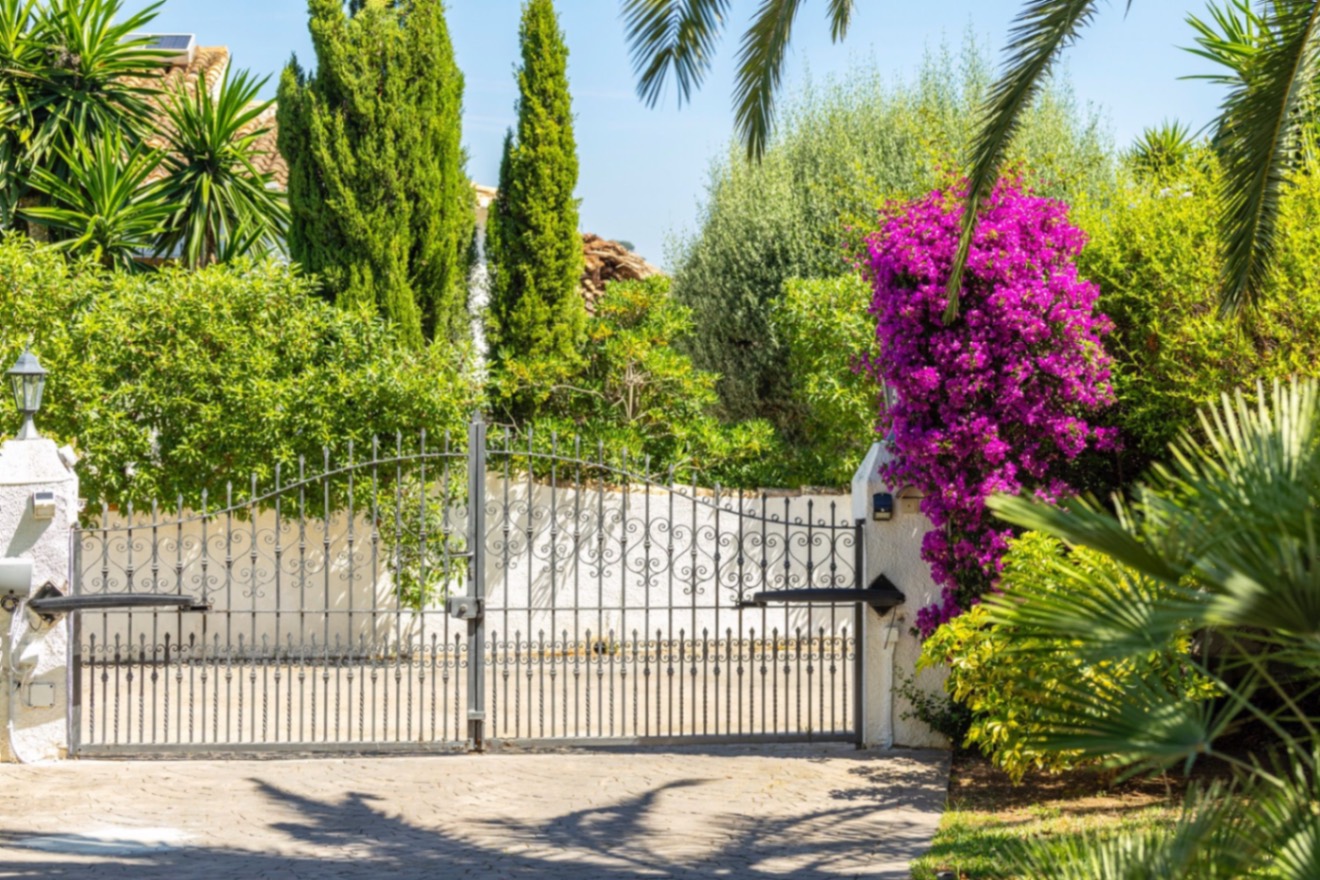 Preciøs villa med mye sjarm til salgs i Denia.