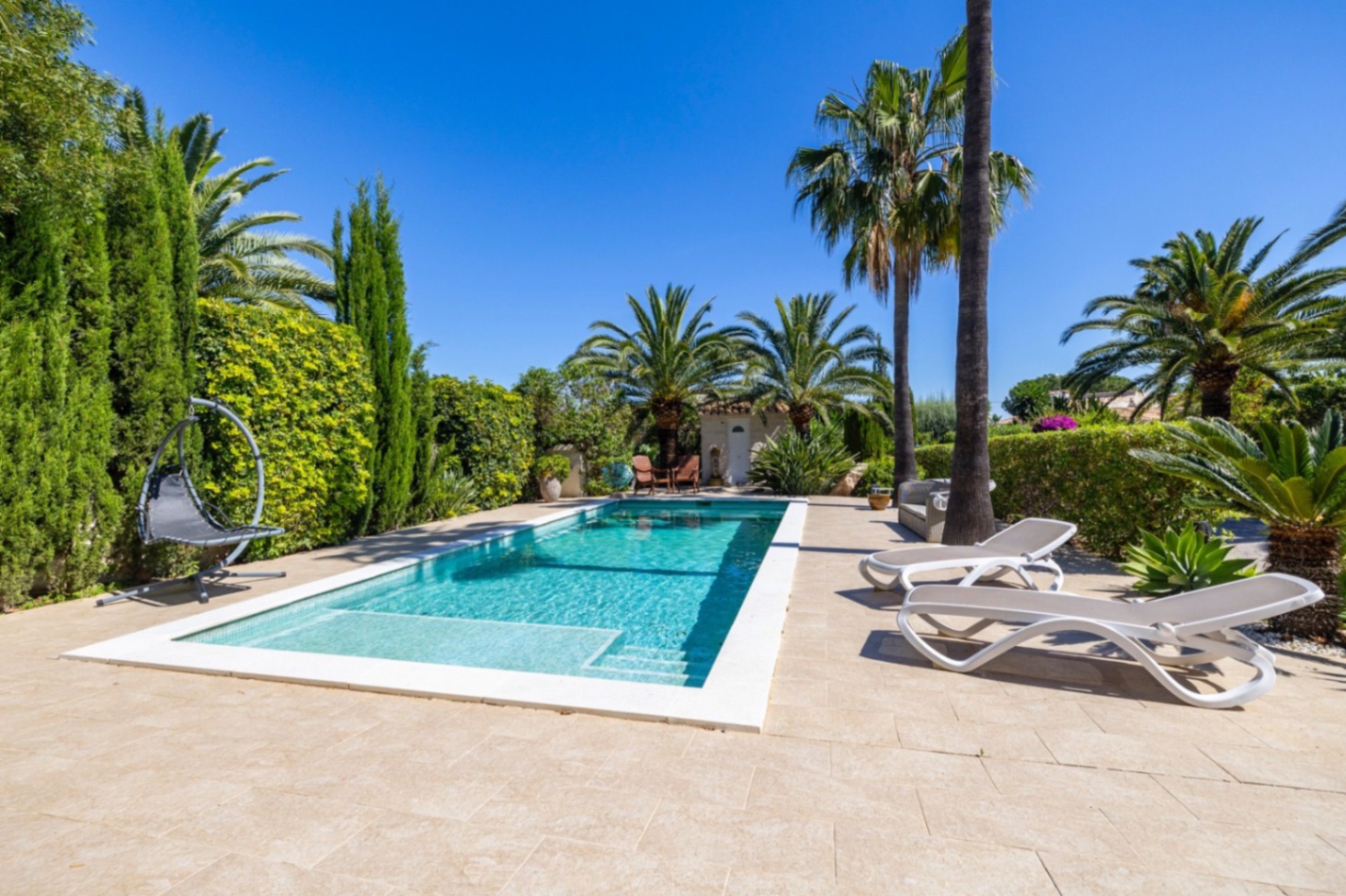 Preciøs villa med mye sjarm til salgs i Denia.