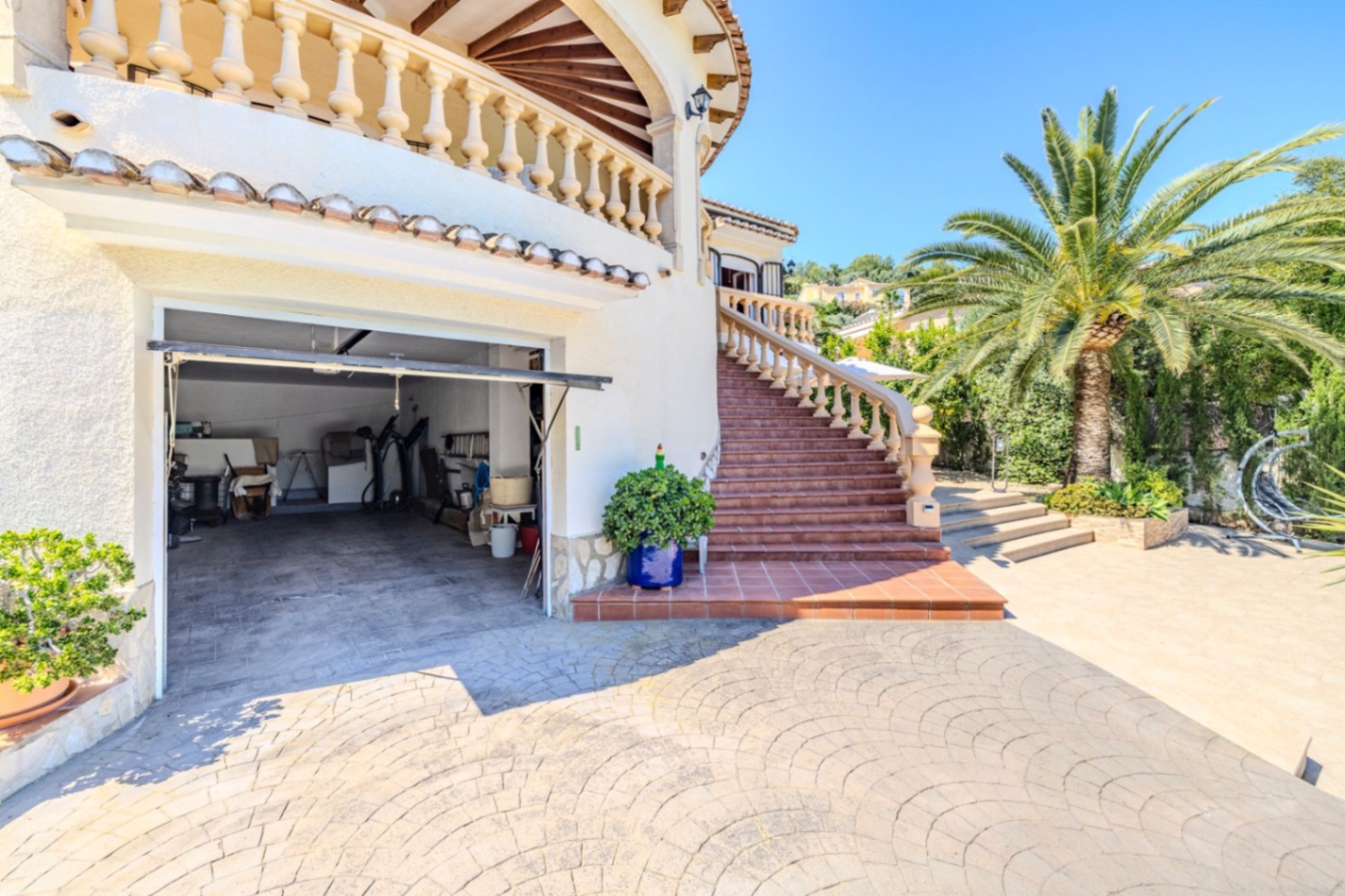 Preciøs villa med mye sjarm til salgs i Denia.