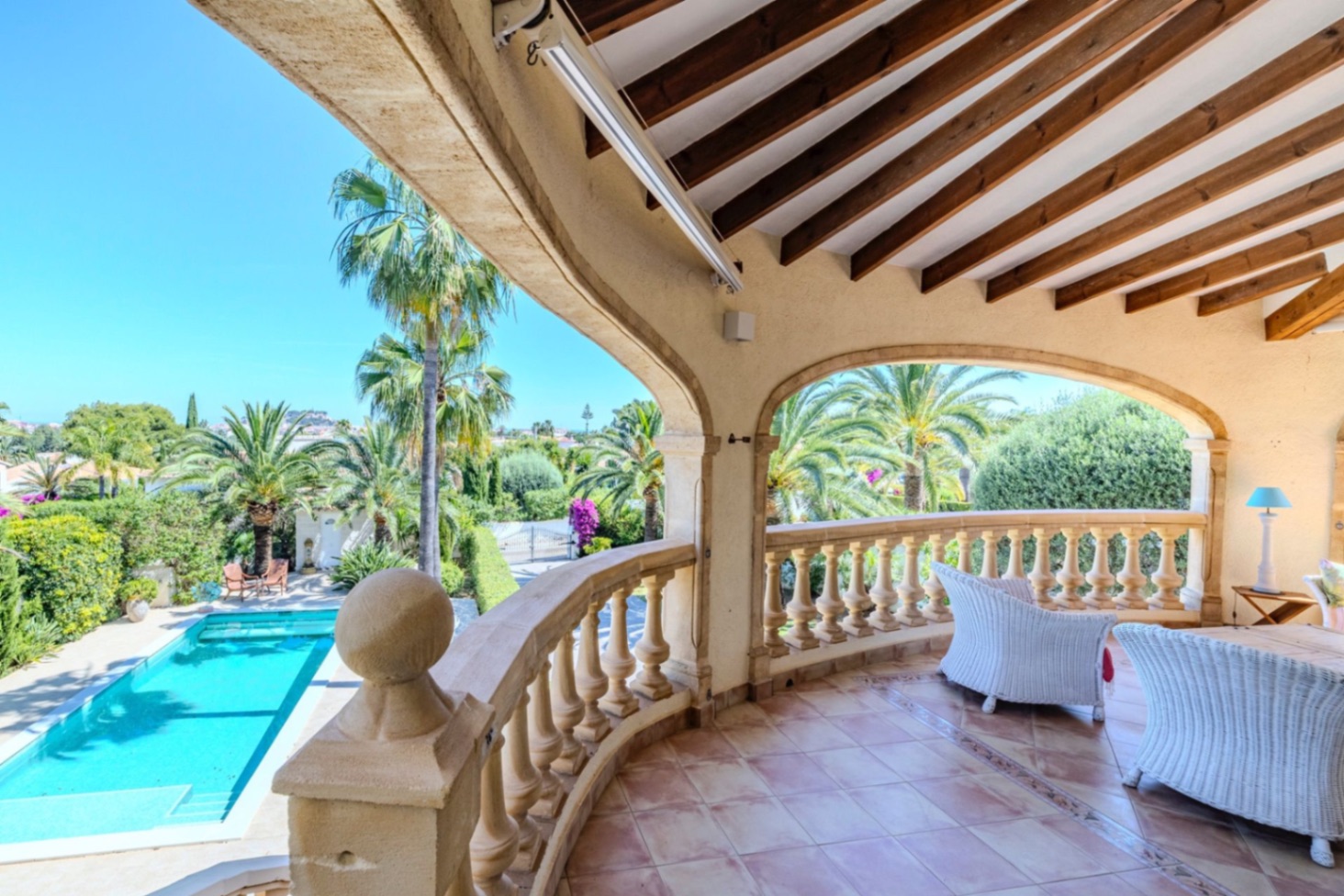Preciøs villa med mye sjarm til salgs i Denia.