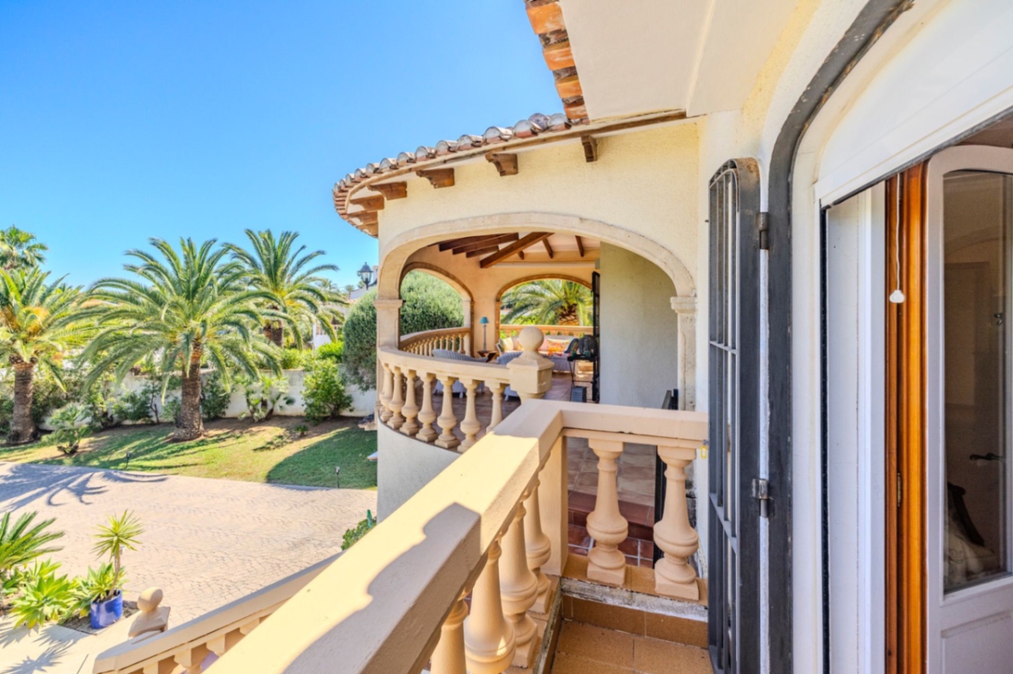 Preciøs villa med mye sjarm til salgs i Denia.
