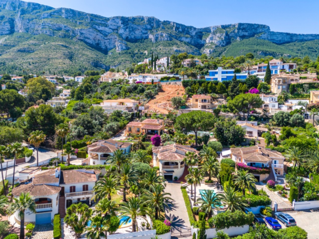 Preciøs villa med mye sjarm til salgs i Denia.