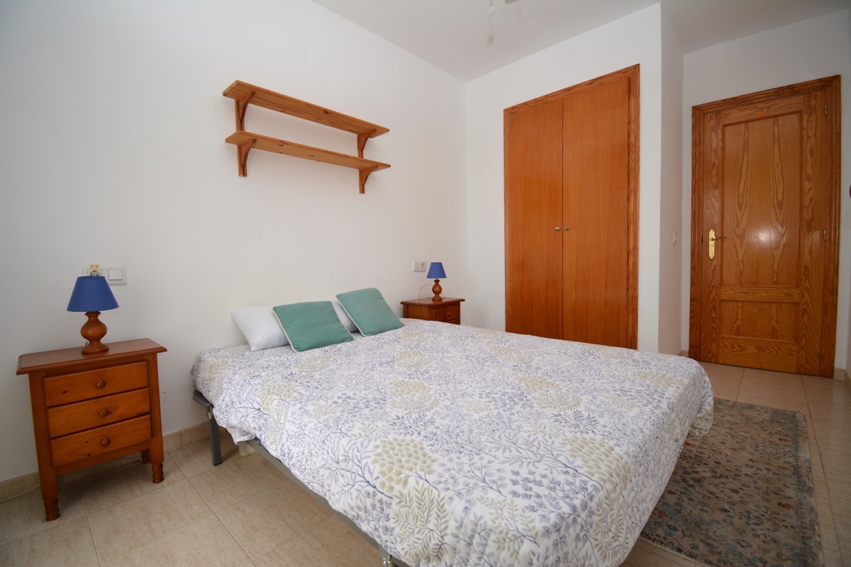 Wohnung zum Verkauf in der Nähe des Dorfes und des Strandes