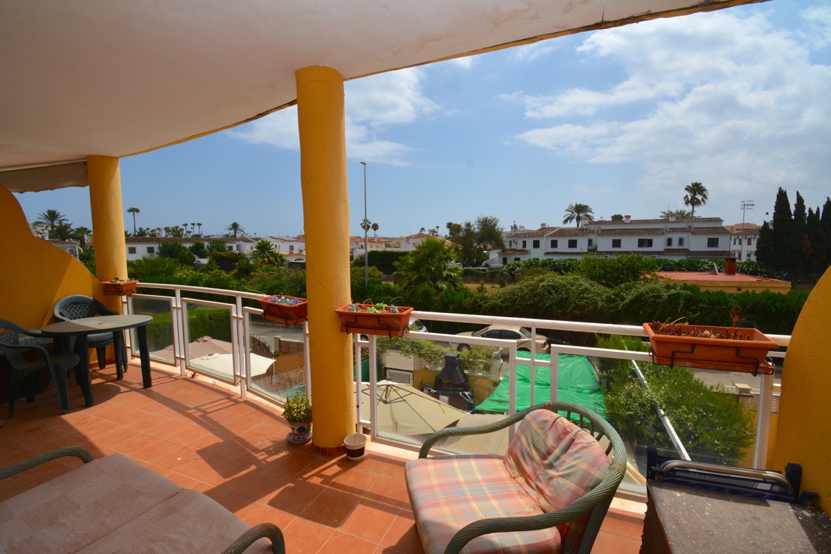 Wohnung zum Verkauf in der Nähe des Dorfes und des Strandes