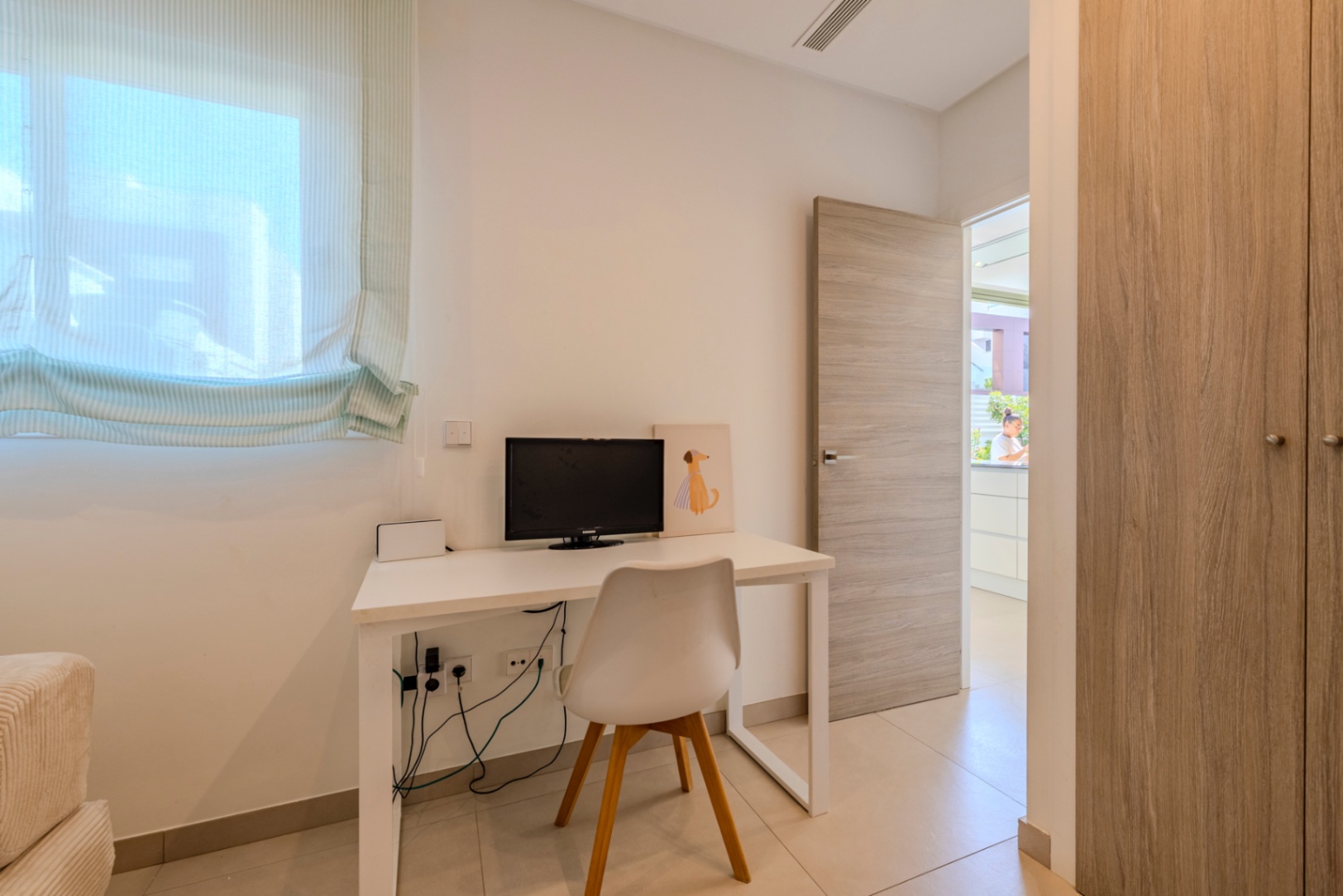 Prachtige geschakelde woning met een spectaculaire dakterras op slechts een paar stappen van het centrum van Denia.