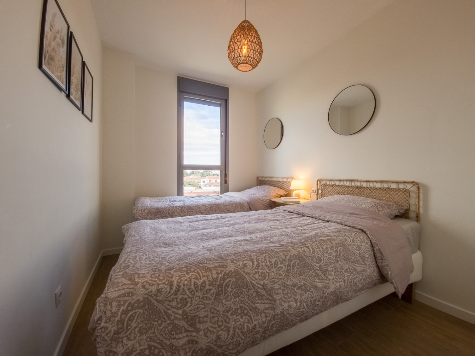 Espacioso y elegante apartamento en venta en Denia a solo unos pasos del centro.