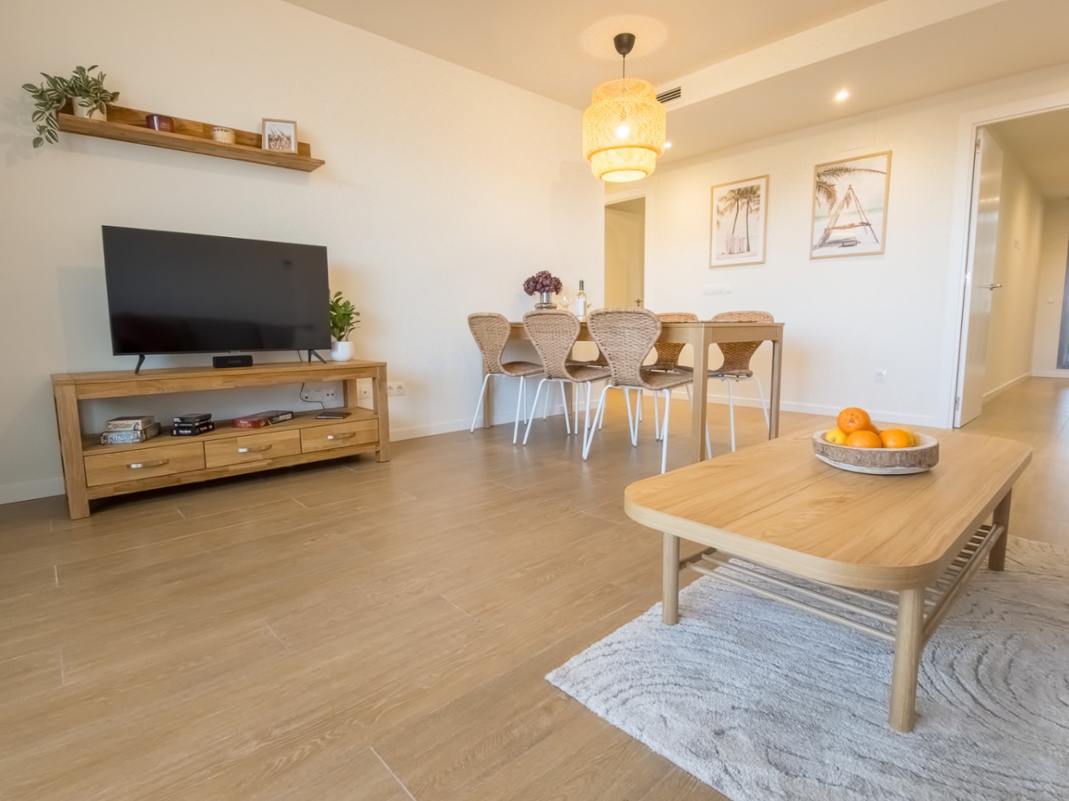 Espacioso y elegante apartamento en venta en Denia a solo unos pasos del centro.